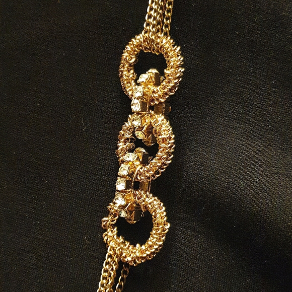 32" Jeweled Connections with Twisted Rings - Picture 13 of 15